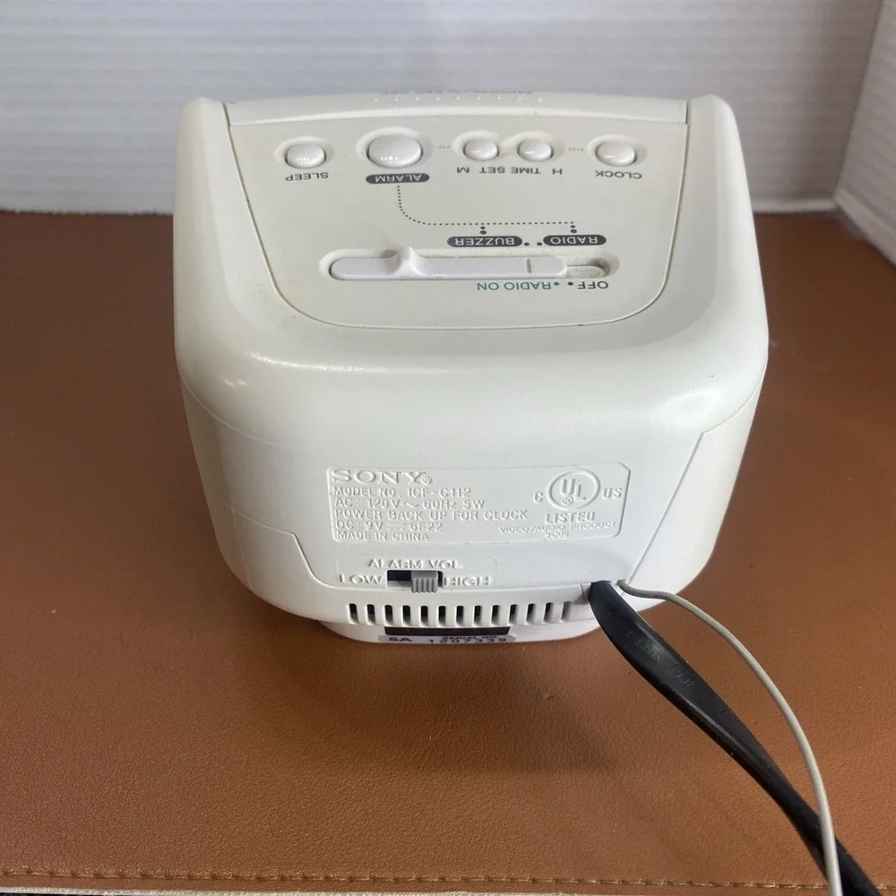 Clean Sony Dream Machine ICF-C112 Digital Alarm Clock Radio AM FM Sleep Snooze